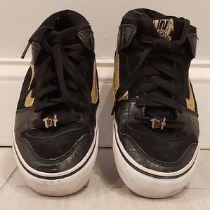 Vans Original Classic TNT Black and Gold 07/08 Holiday Collection
